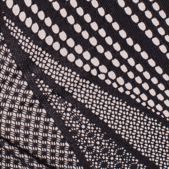 ❤️SALE ❤️NWT Lululemon Awake to Lace Bra - Picture 6 of 6